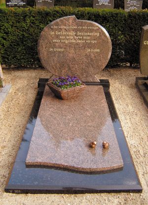 Enkel monument Dakota en Zwart graniet (EM12)