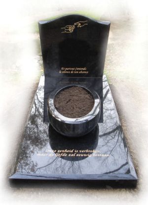 Enkel monument Star Galaxy graniet (EM031) Enkel monument Star Galaxy graniet (EM031)