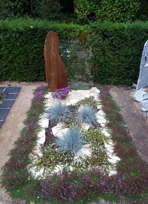 Ruwe steen met glasplaat Ruwe steen met glasplaat